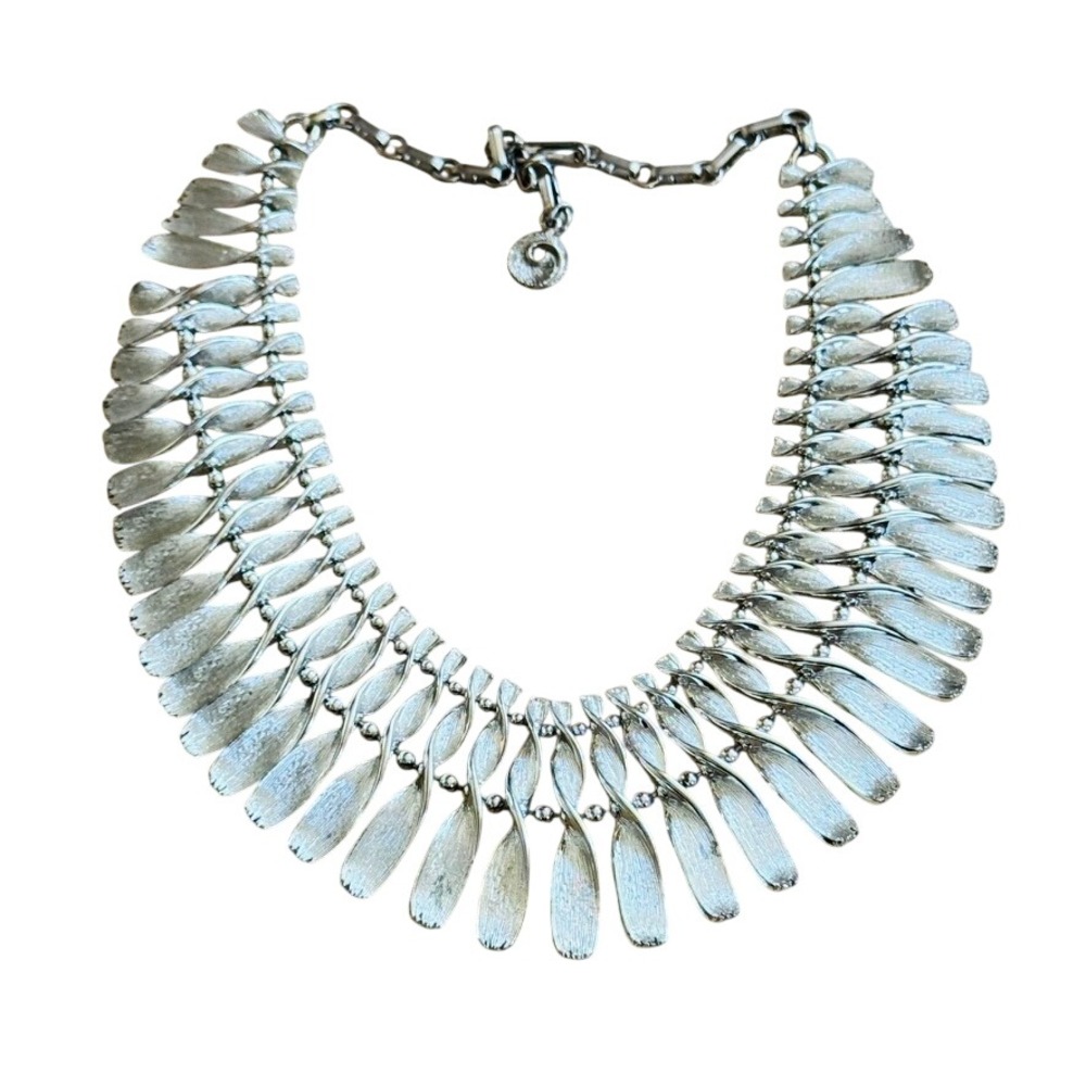 Lisner Ribbon Collar Bib necklace VTG Statement Choker Retro Elegant Silver Tone